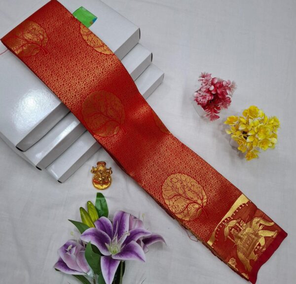 Red Kanjivaram Saree_HT