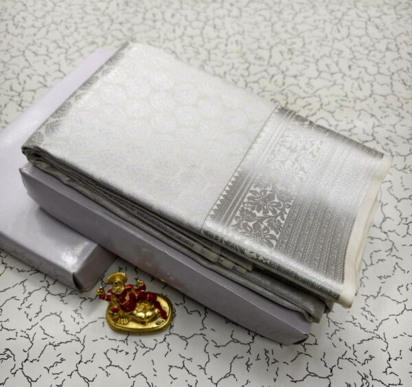 EXCLUSIVE BRIDAL SAREE